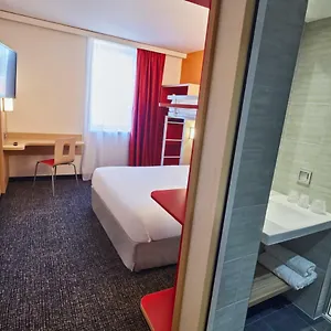 Kyriad Eco - Ferrand Estaing Hotel